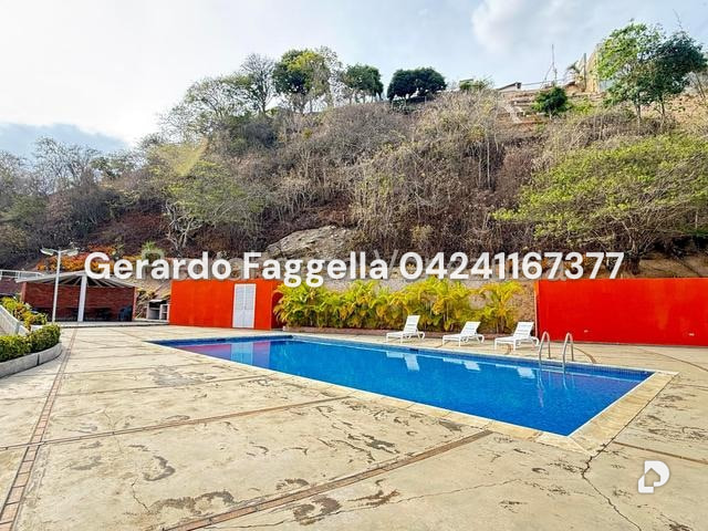 Townhouse in Santa Paula, Caracas – 4