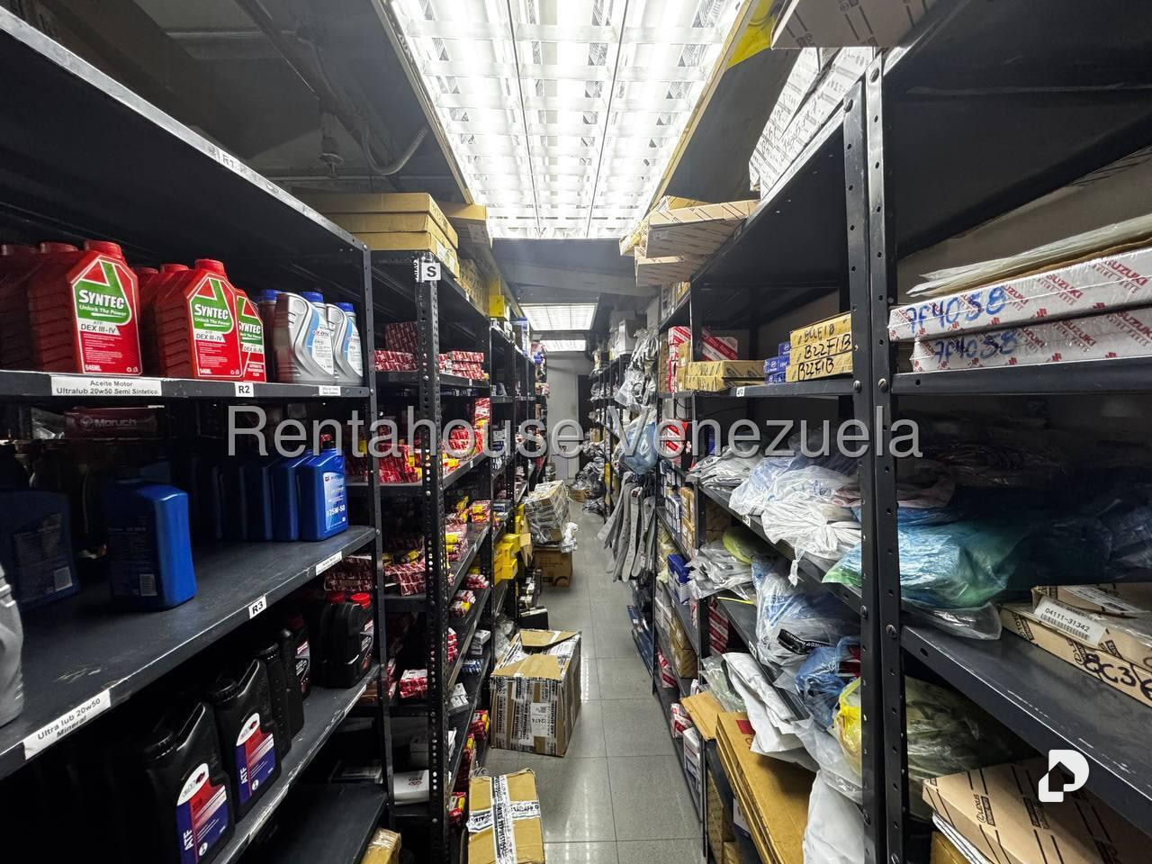 Local comercial en El Bosque, Caracas – 12
