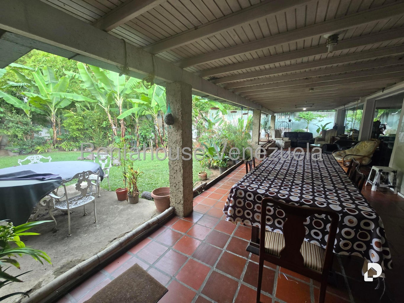 Casa en La Floresta, Caracas – 12