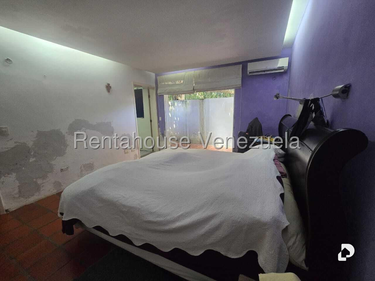 Casa en La Floresta, Caracas – 27