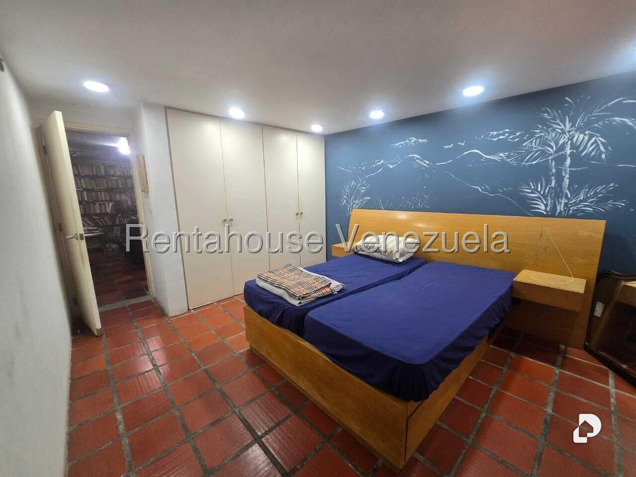 Casa en La Floresta, Caracas – 23