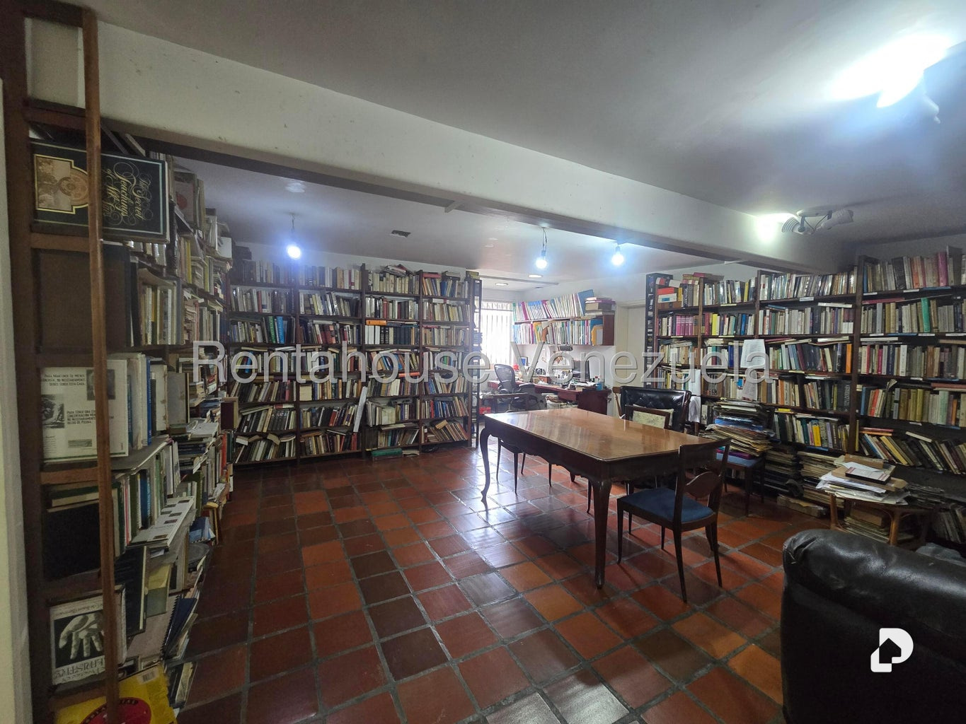 Casa en La Floresta, Caracas – 19