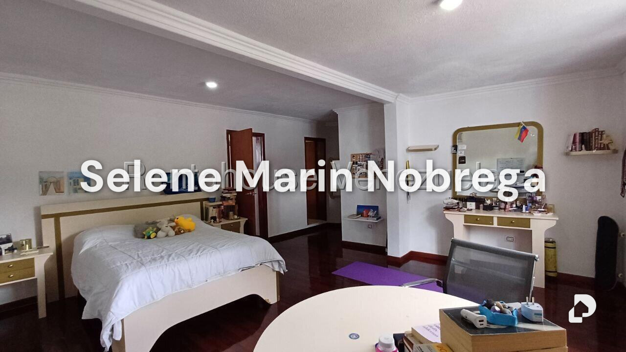 Casa en Prados del Este, Caracas – 22