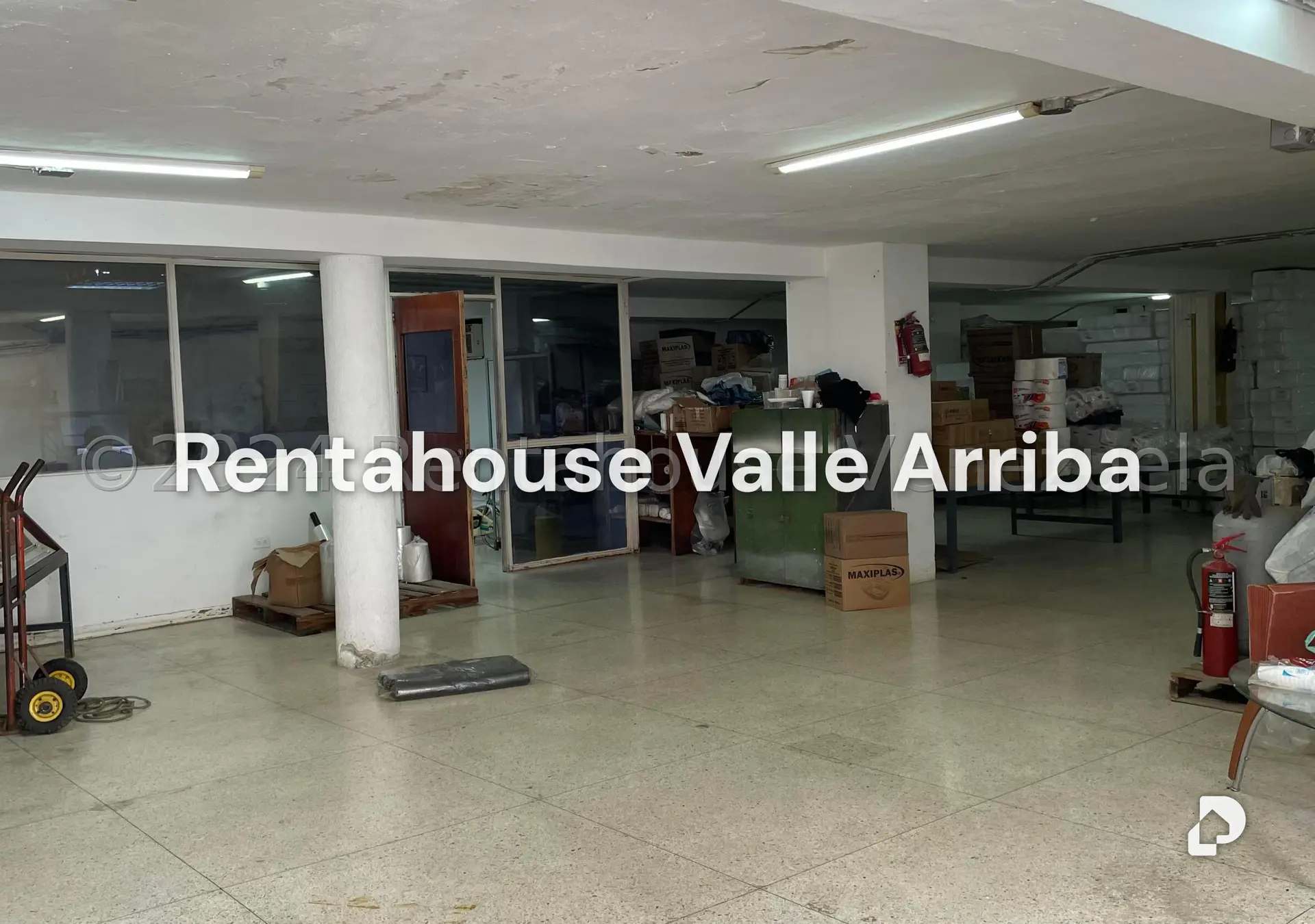 Local comercial en Los Chaguaramos, Caracas