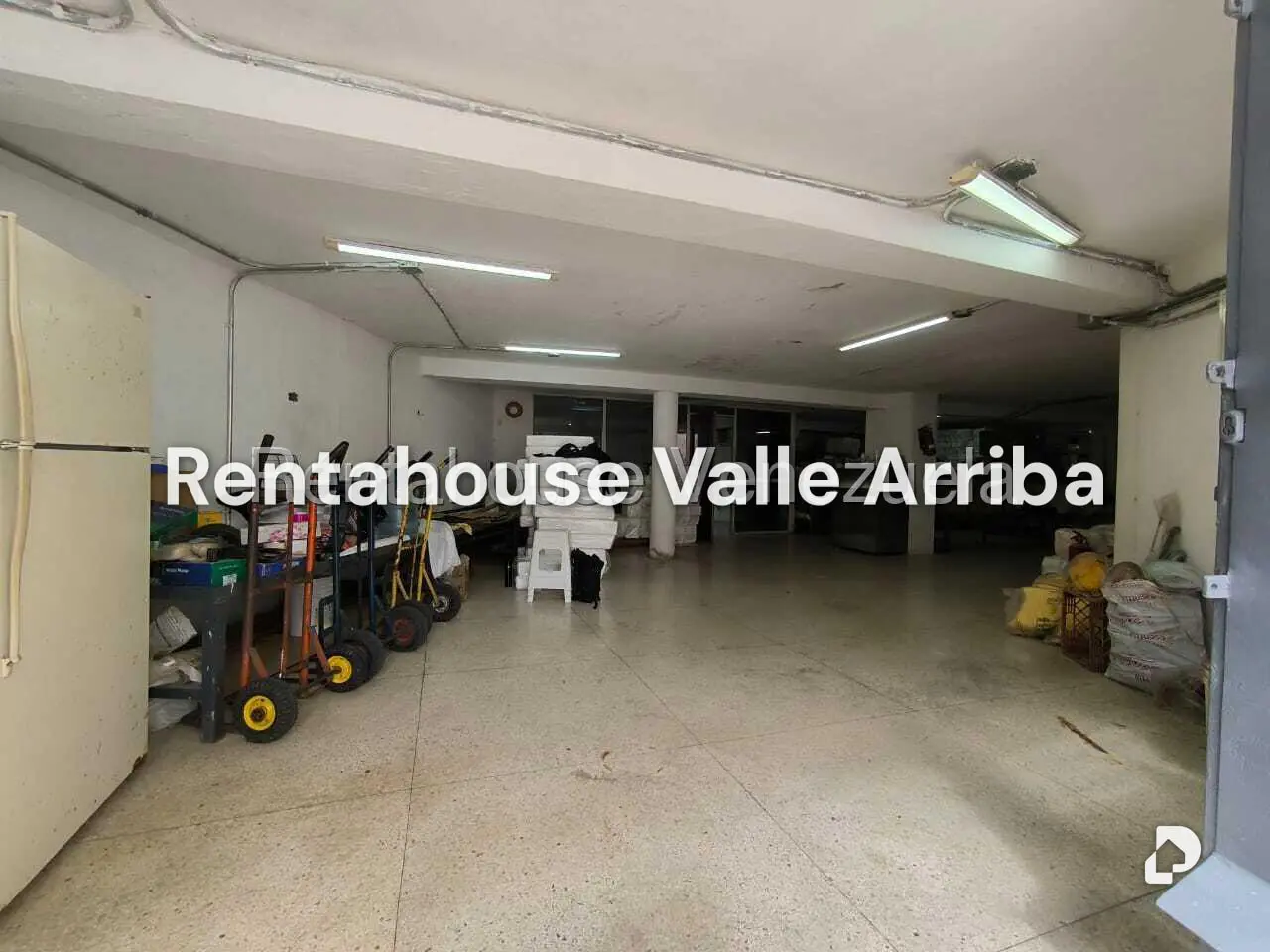 Local comercial en Los Chaguaramos, Caracas