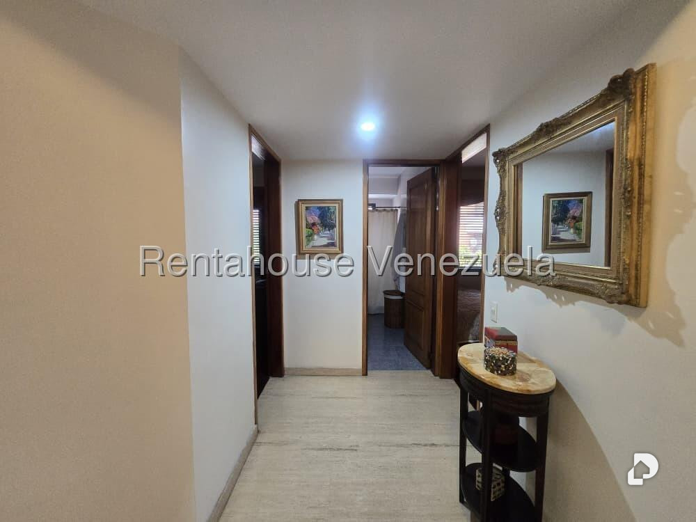 Apartamento en Campo Alegre, Caracas – 22