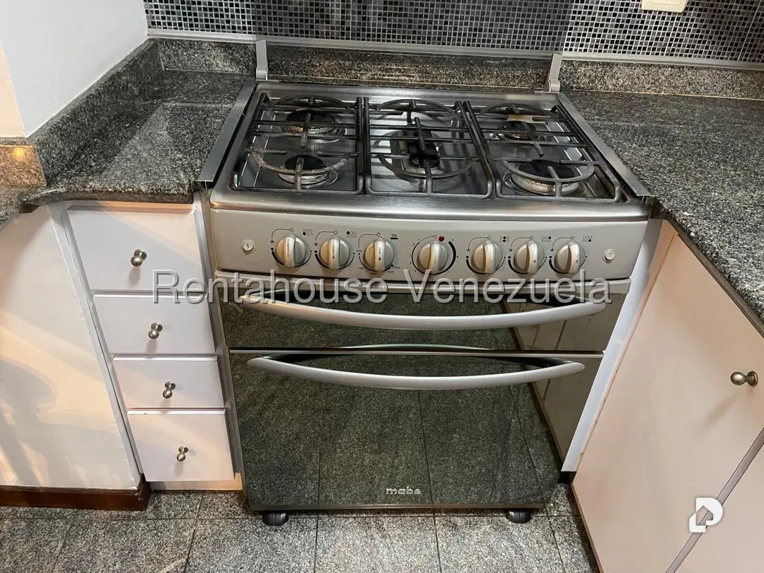Apartamento en Santa Fe Sur, Caracas – 12
