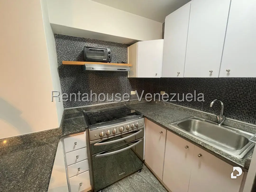 Apartamento en Santa Fe Sur, Caracas – 11
