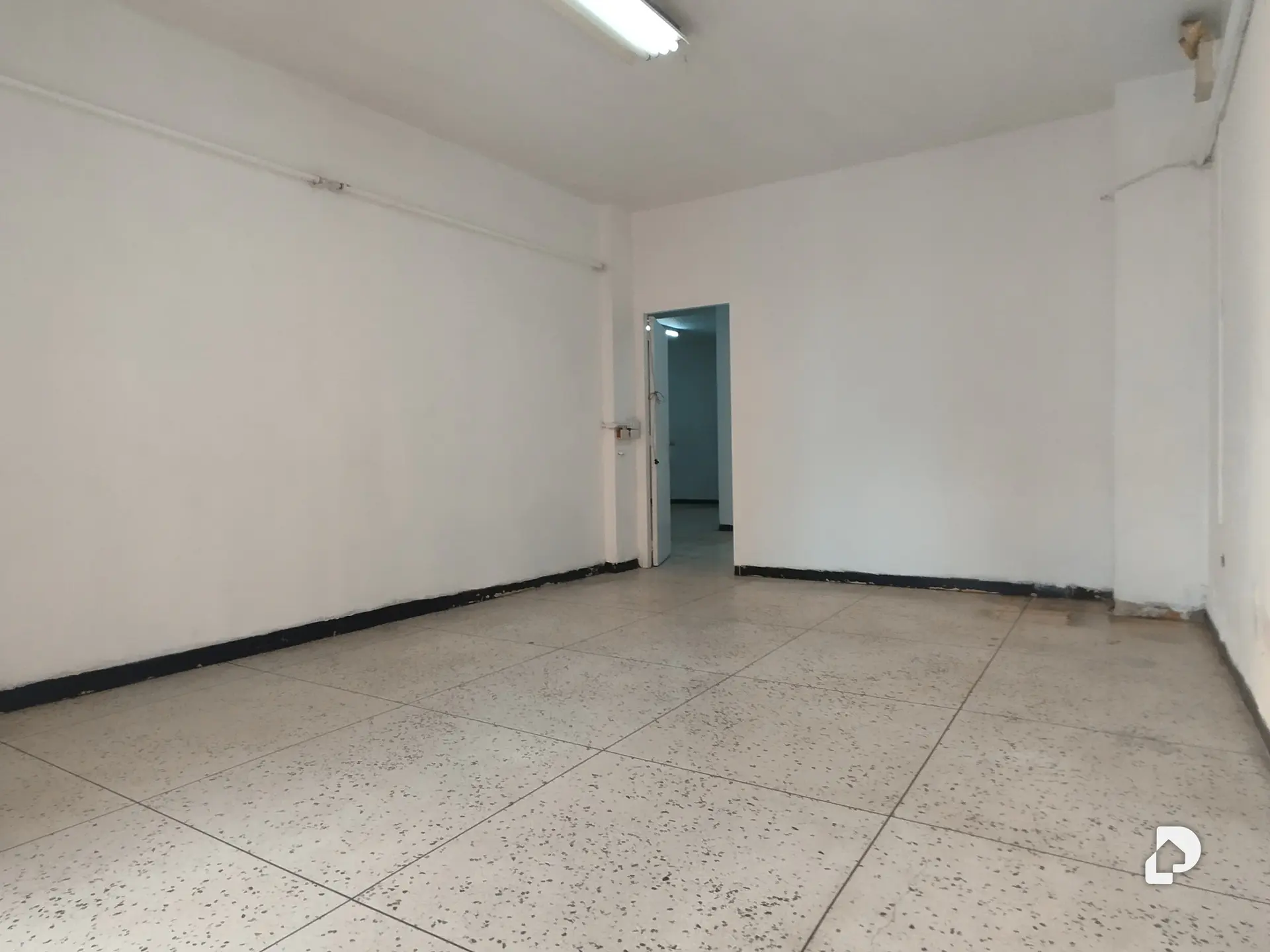Local comercial en San Martín, Caracas – 9