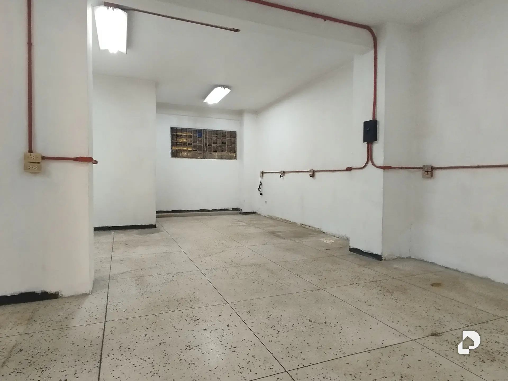 Local comercial en San Martín, Caracas – 6