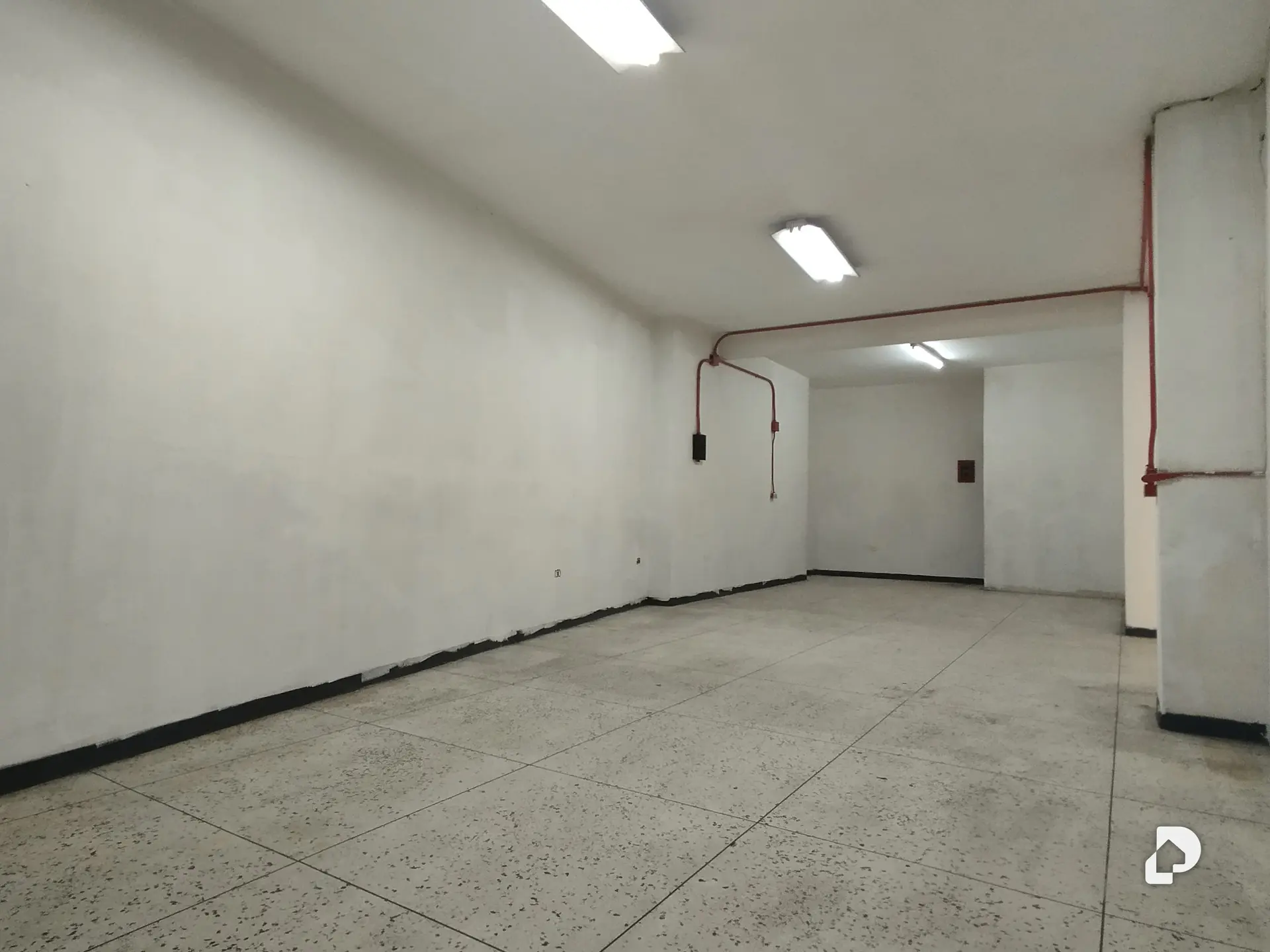 Local comercial en San Martín, Caracas – 5