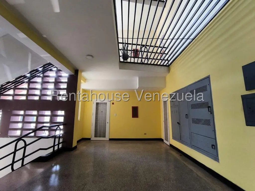 Apartment in Guaparo, Valencia - 1