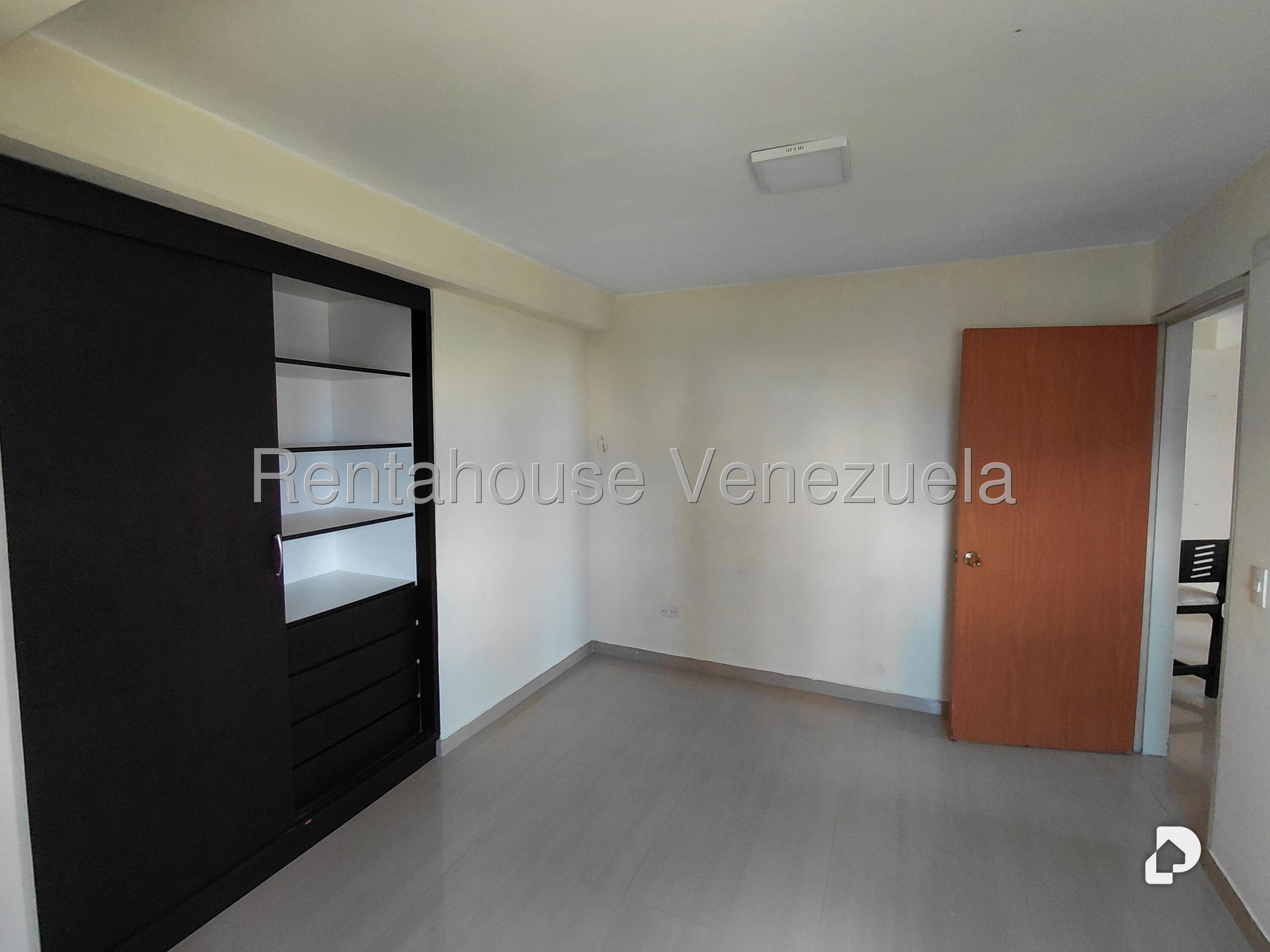 Apartamento en Miravila, Caracas – 10