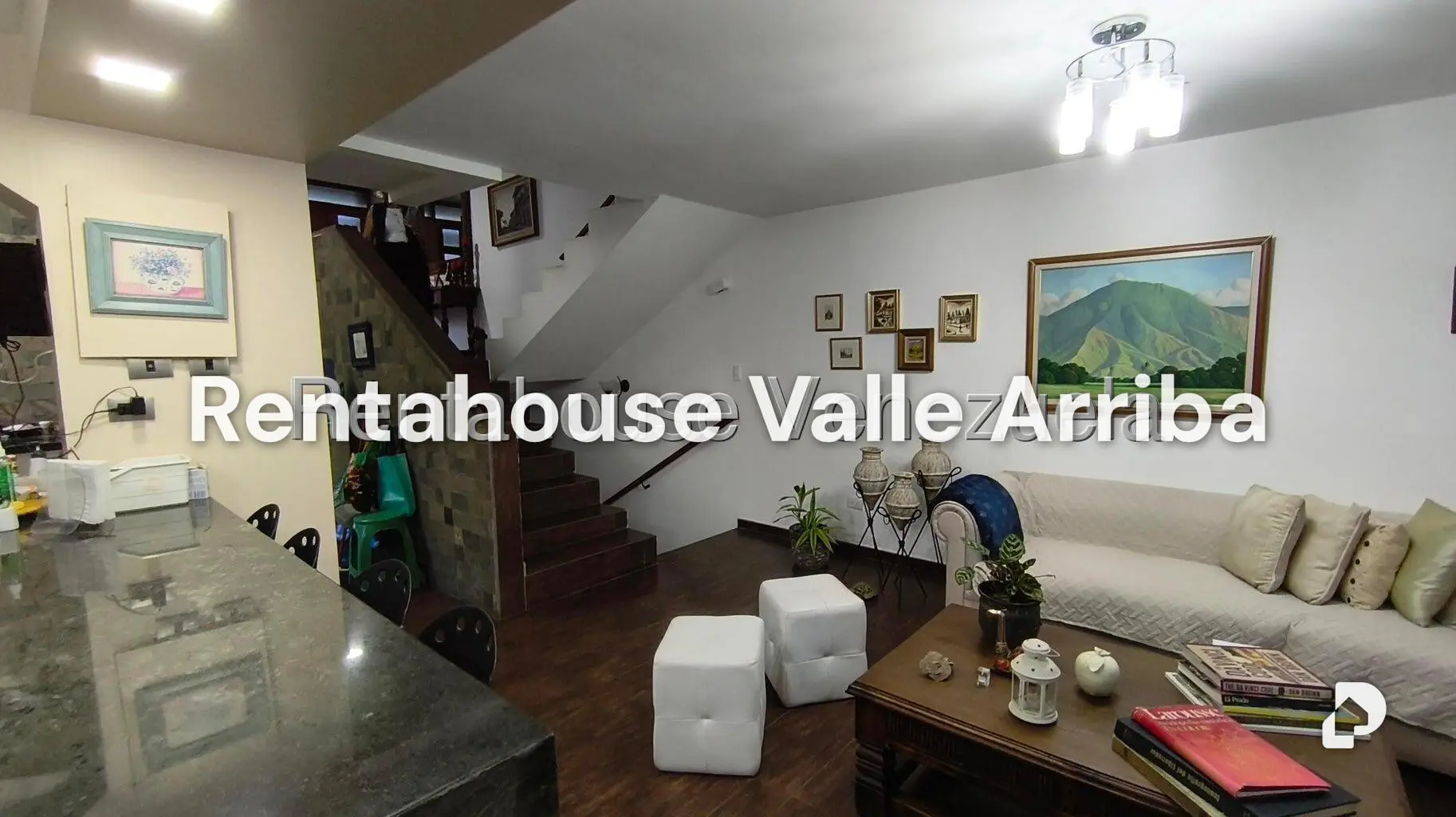 Casa en Lomas De La Trinidad, Caracas – 19