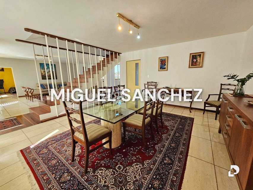 Casa en El Pauji, Caracas – 8