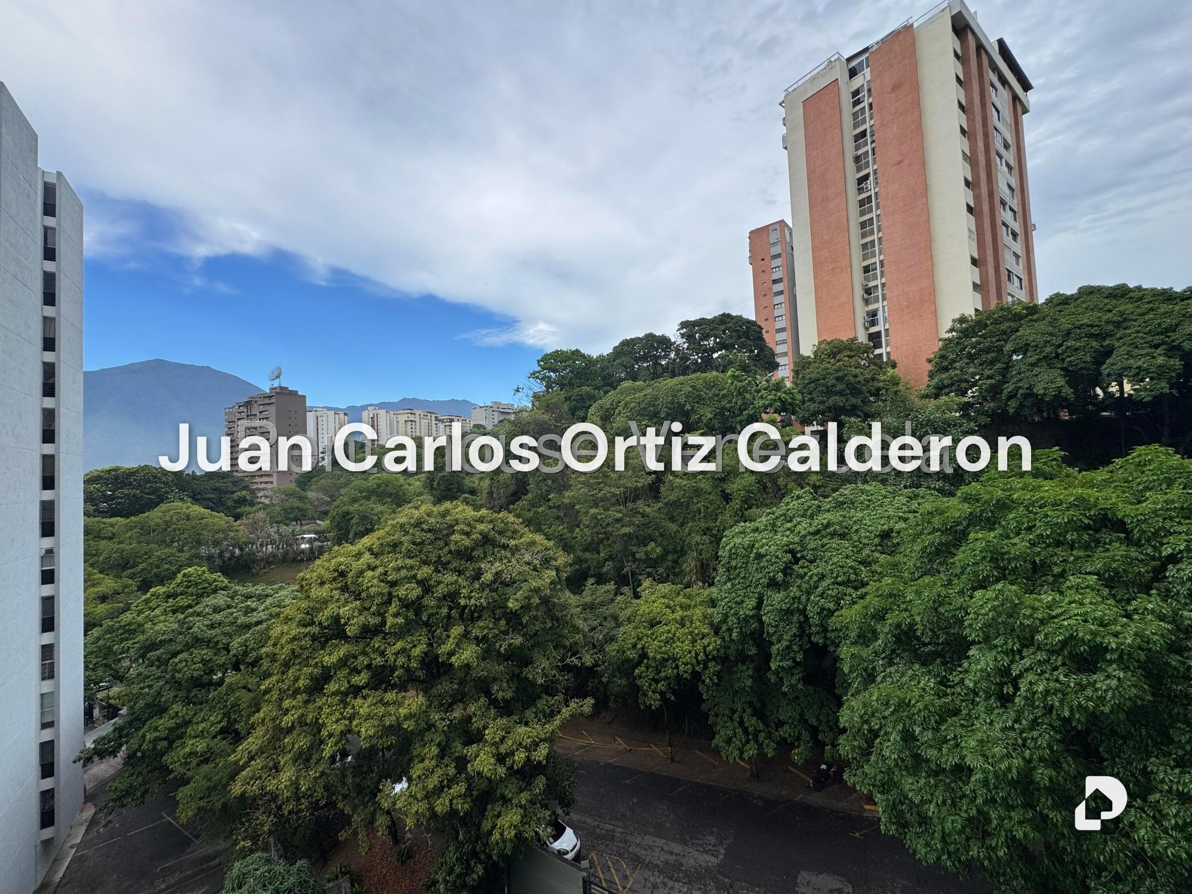 Apartamento en Santa Inés, Caracas – 25