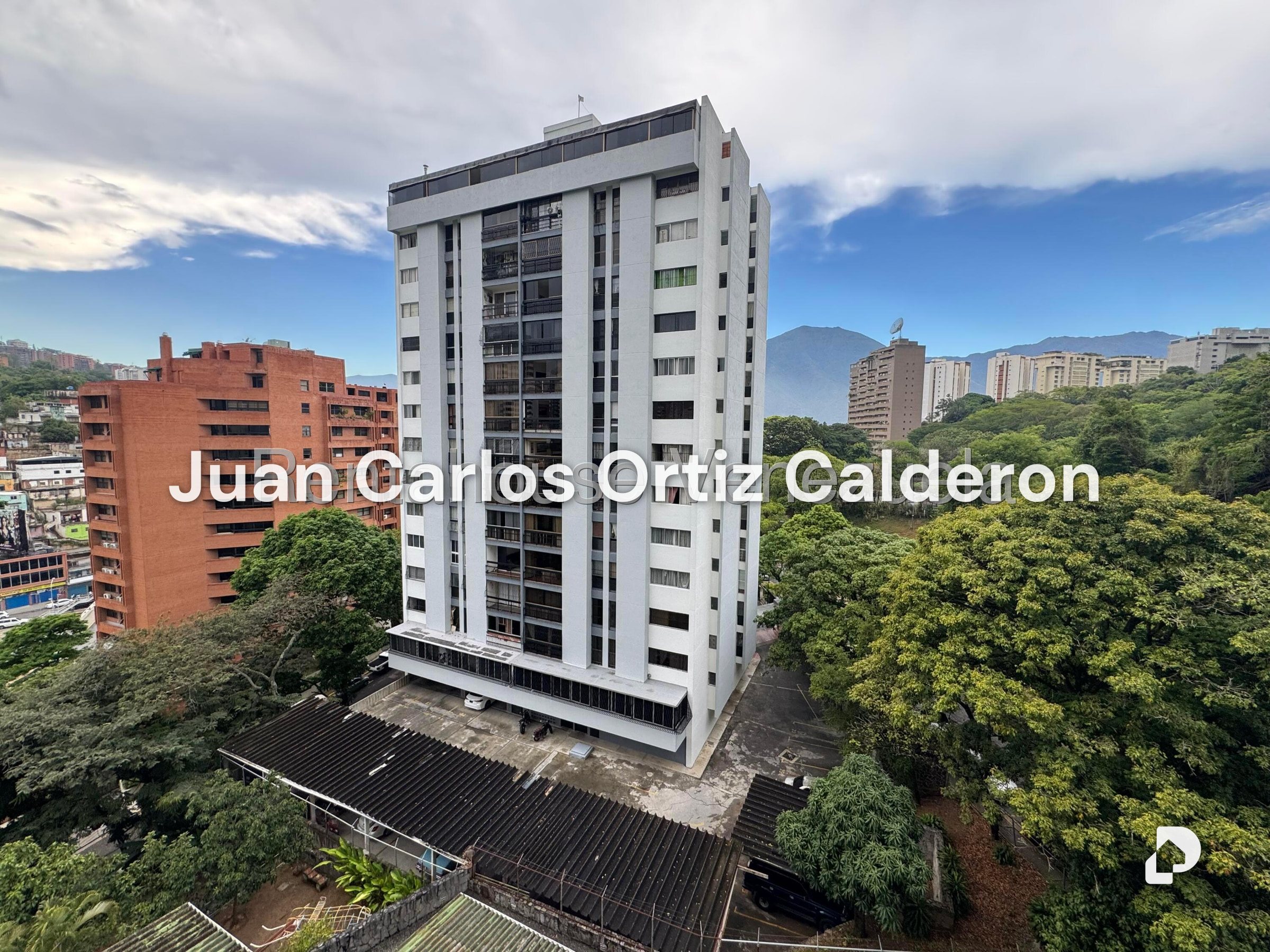 Apartamento en Santa Inés, Caracas – 23