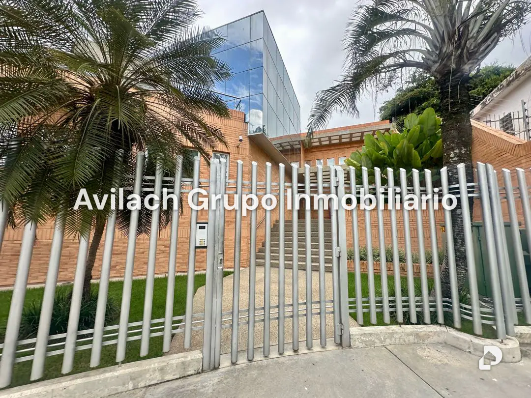 Edificio en El Viñedo, Valencia