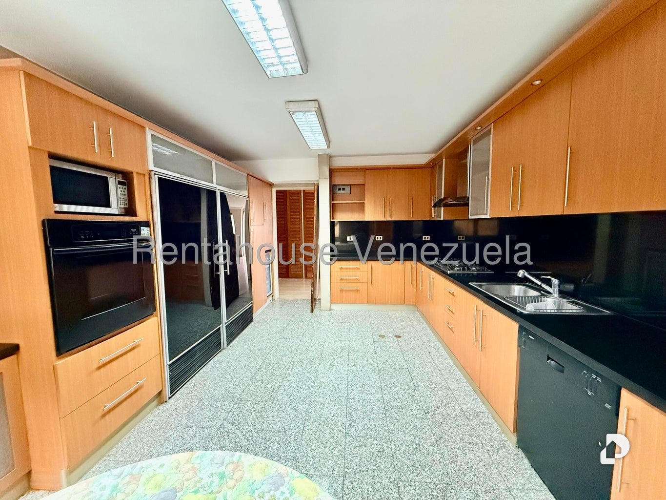 Apartamento en Lomas de La Lagunita, Caracas – 22