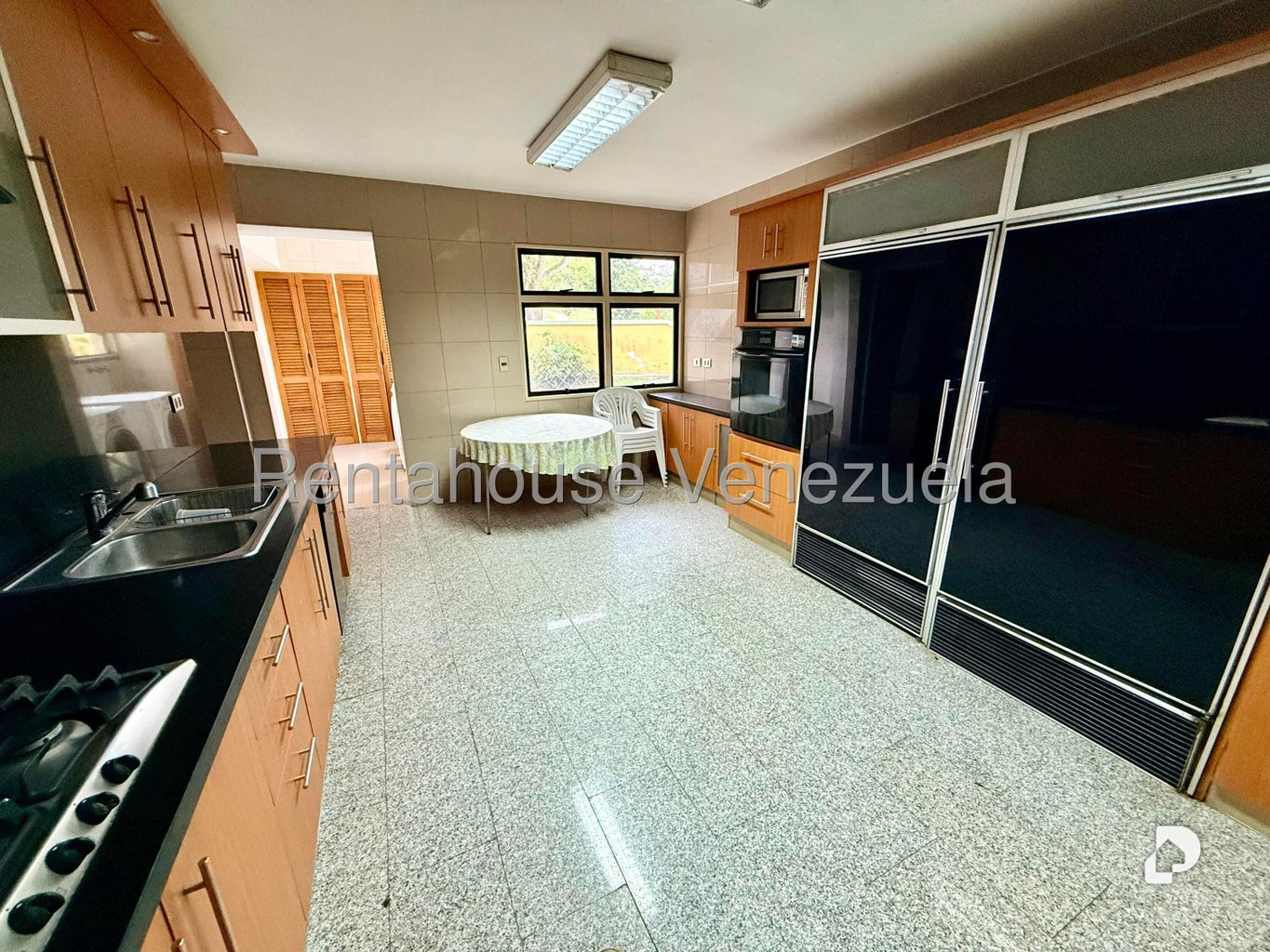 Apartamento en Lomas de La Lagunita, Caracas – 23