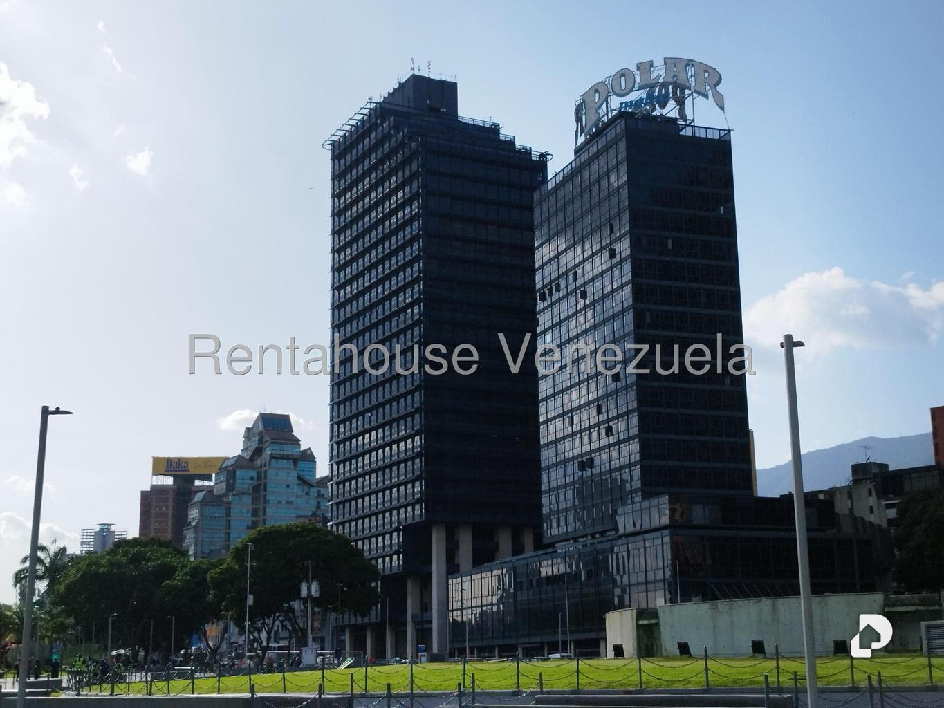 Oficina en Plaza Venezuela, Caracas – 1