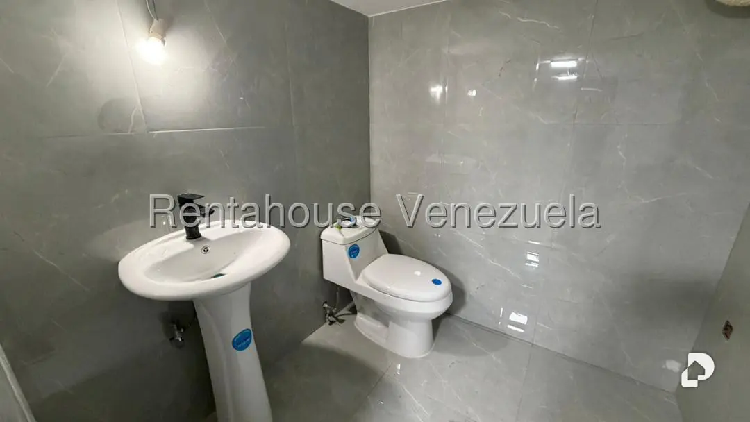 Local comercial en Altamira, Caracas – 23