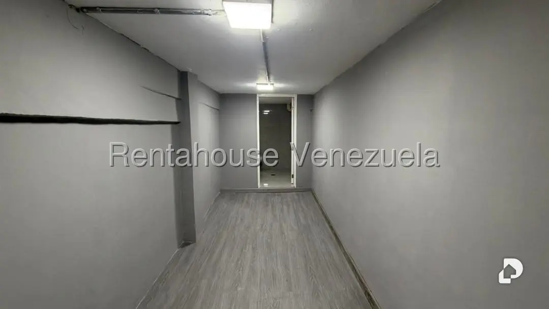 Local comercial en Altamira, Caracas – 22