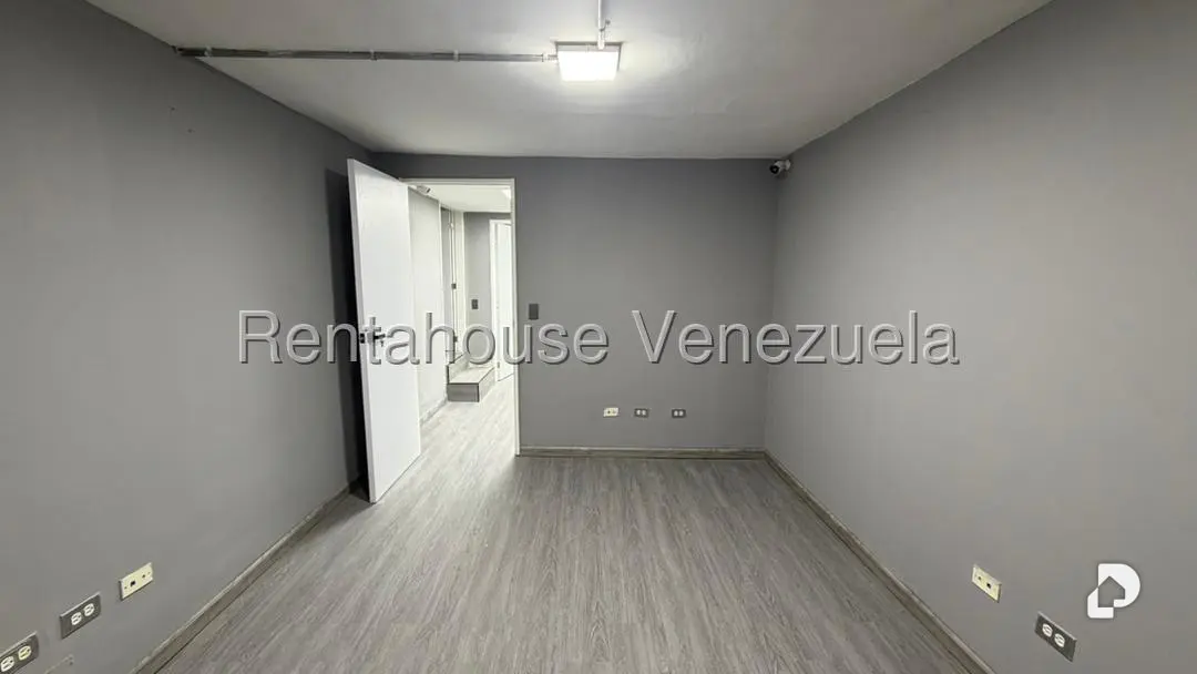 Local comercial en Altamira, Caracas – 20