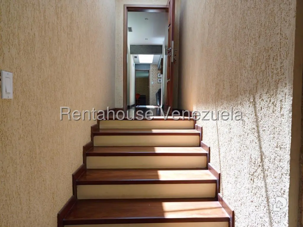 Casa en Oripoto, Caracas – 15