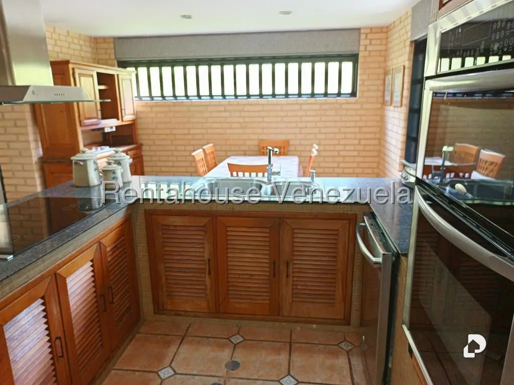 Casa en Oripoto, Caracas – 13