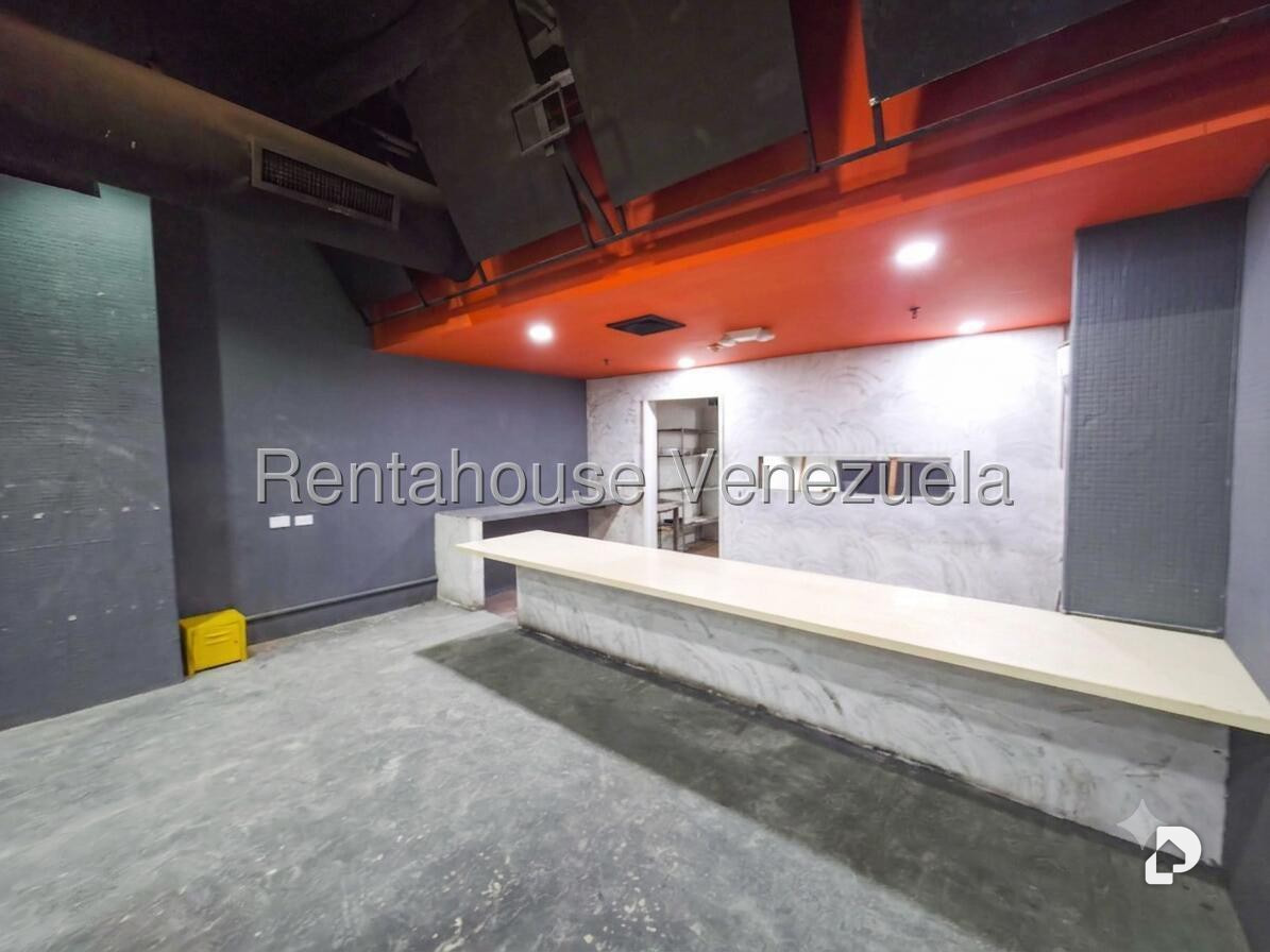 Local comercial en Los Dos Caminos, Caracas – 4