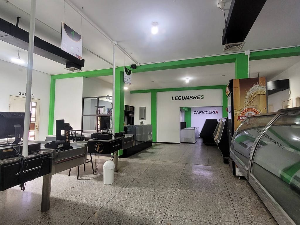 Local comercial en Indio Mara, Maracaibo - 1
