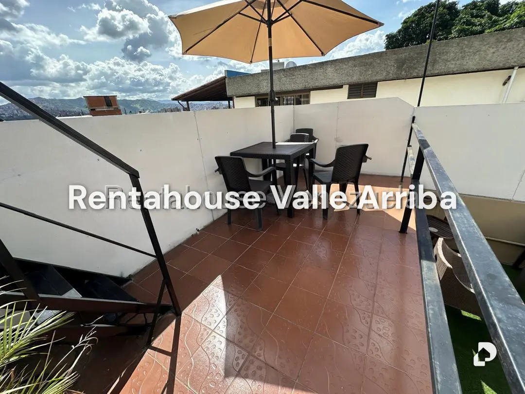 Casa en Colinas de Los Chaguaramos, Caracas – 21