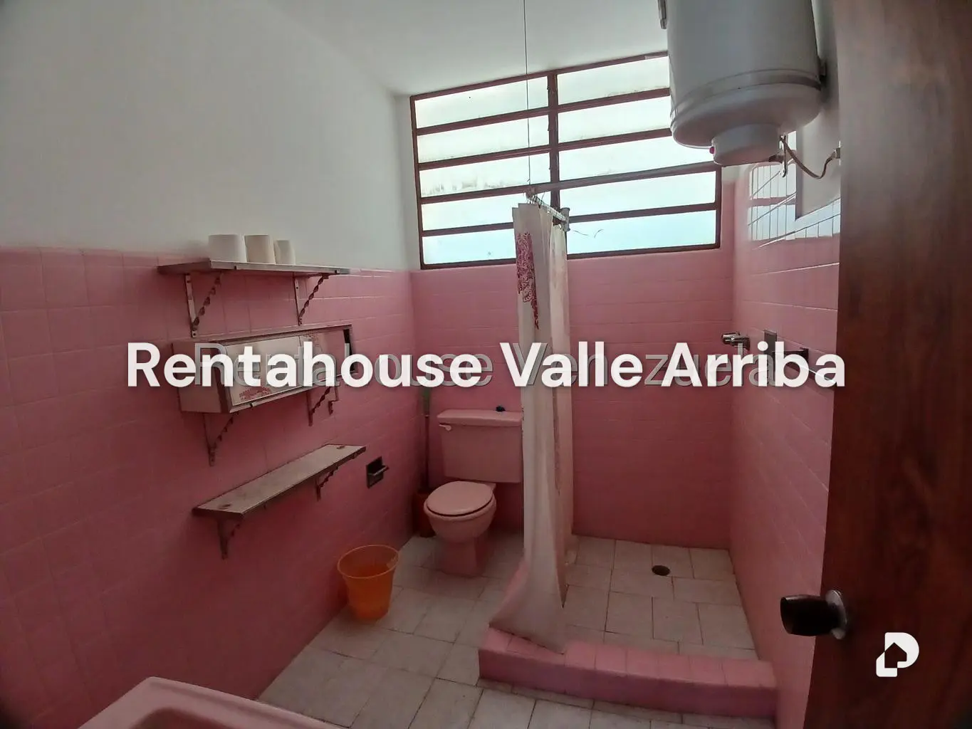 Casa en El Llanito, Caracas – 33