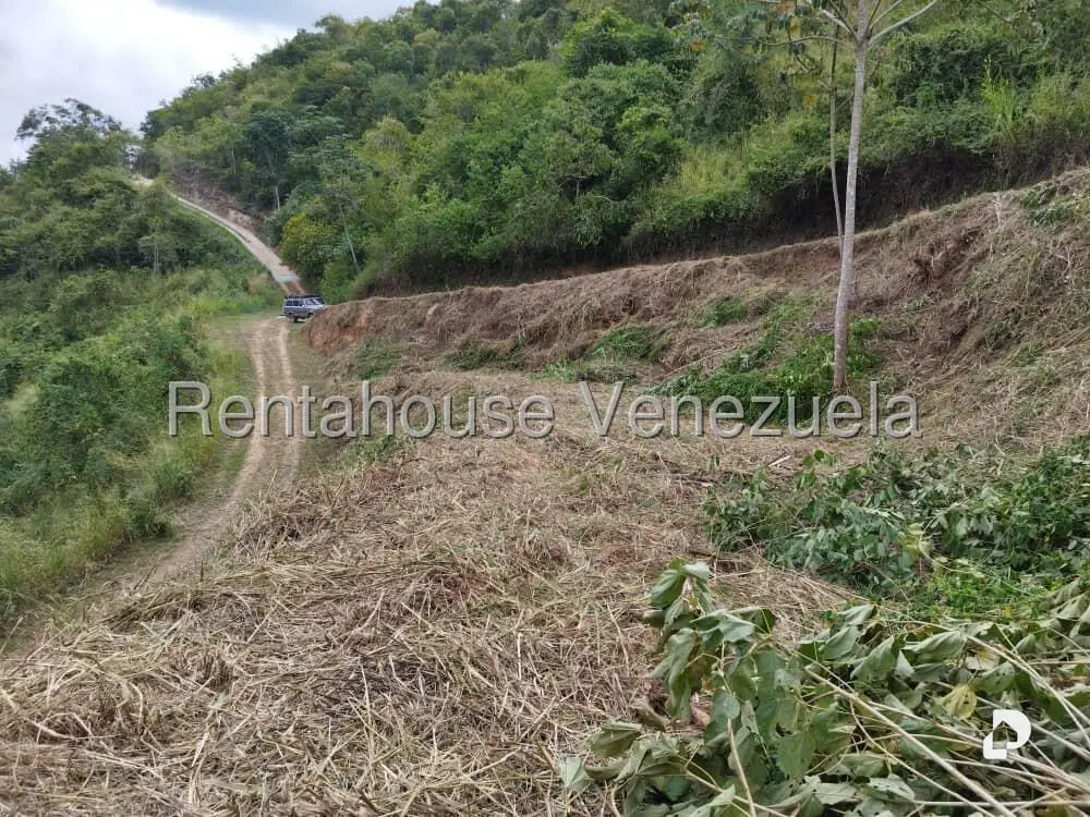 Terreno en Caicaguana, Caracas