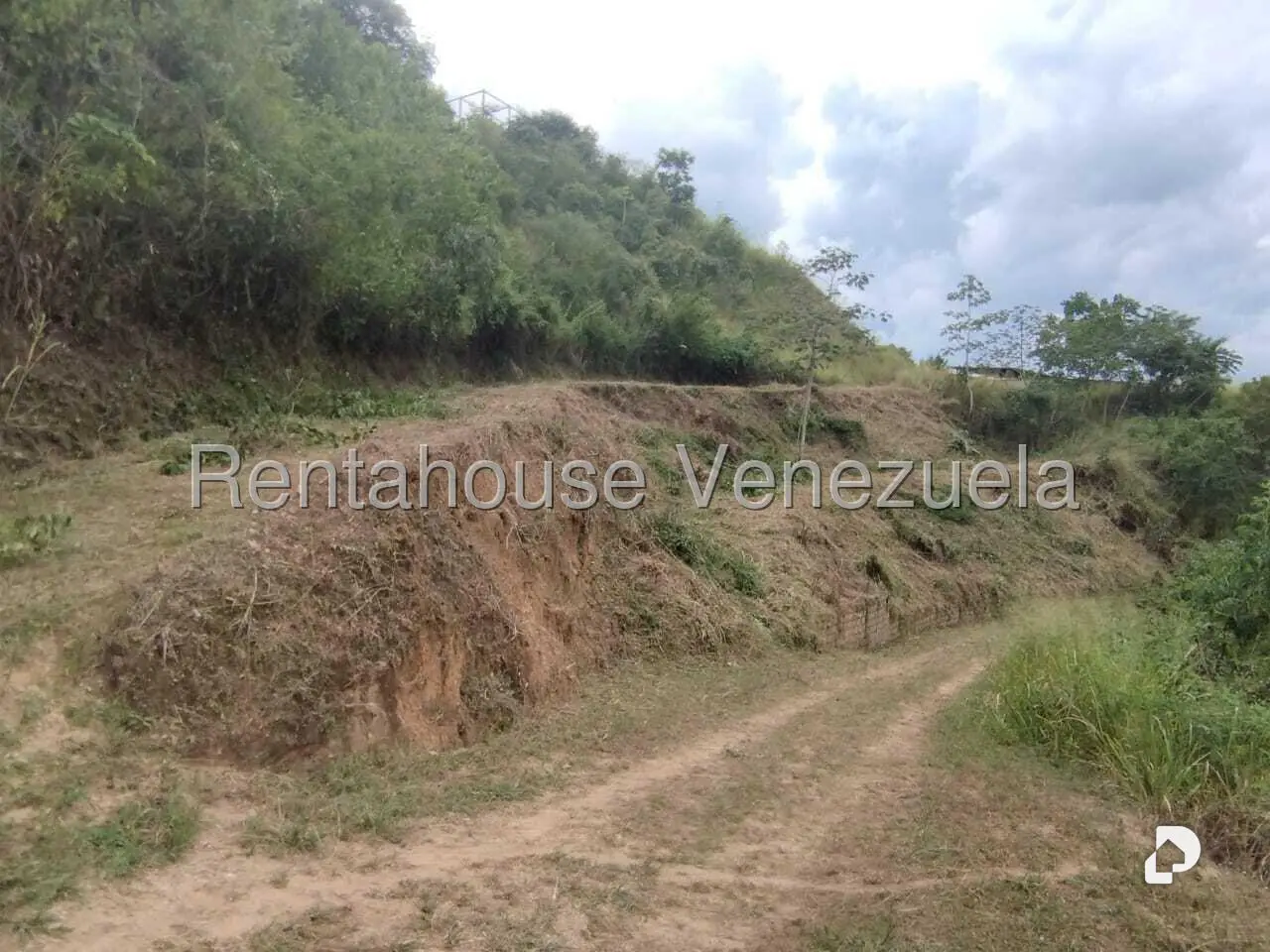 Terreno en Caicaguana, Caracas