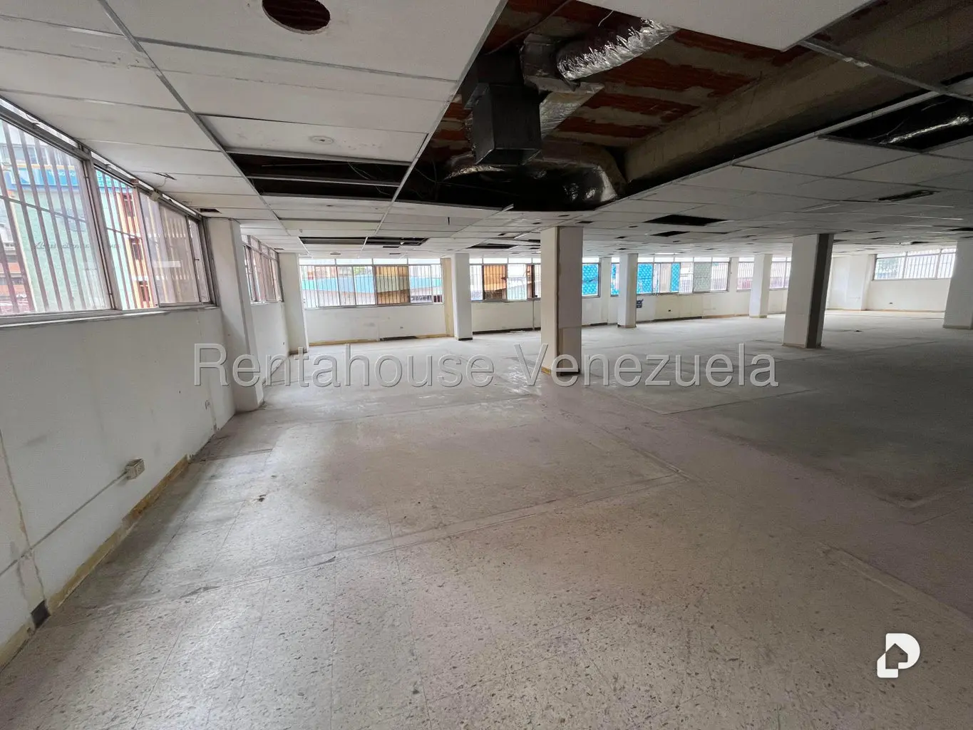 Terreno en La Urbina, Caracas – 28