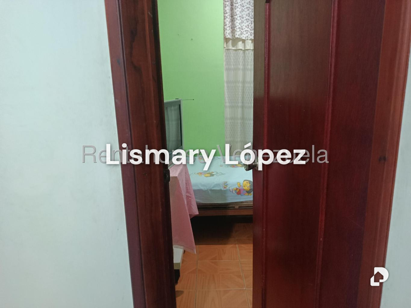 Casa en Parroquia Santa Rosalía, Caracas – 27