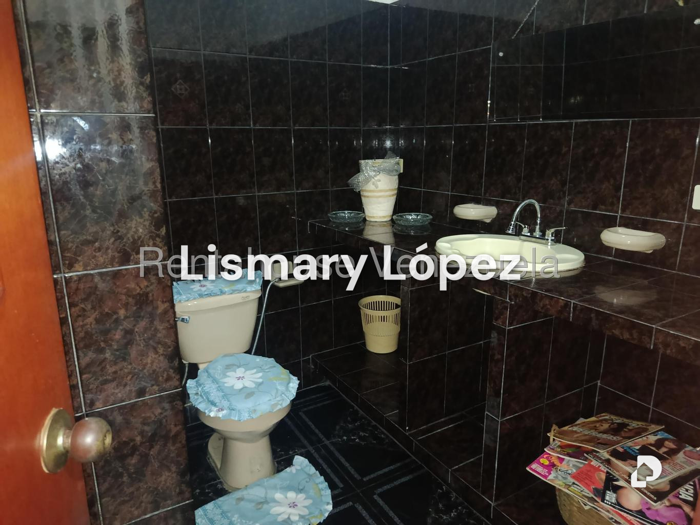 Casa en Parroquia Santa Rosalía, Caracas – 28