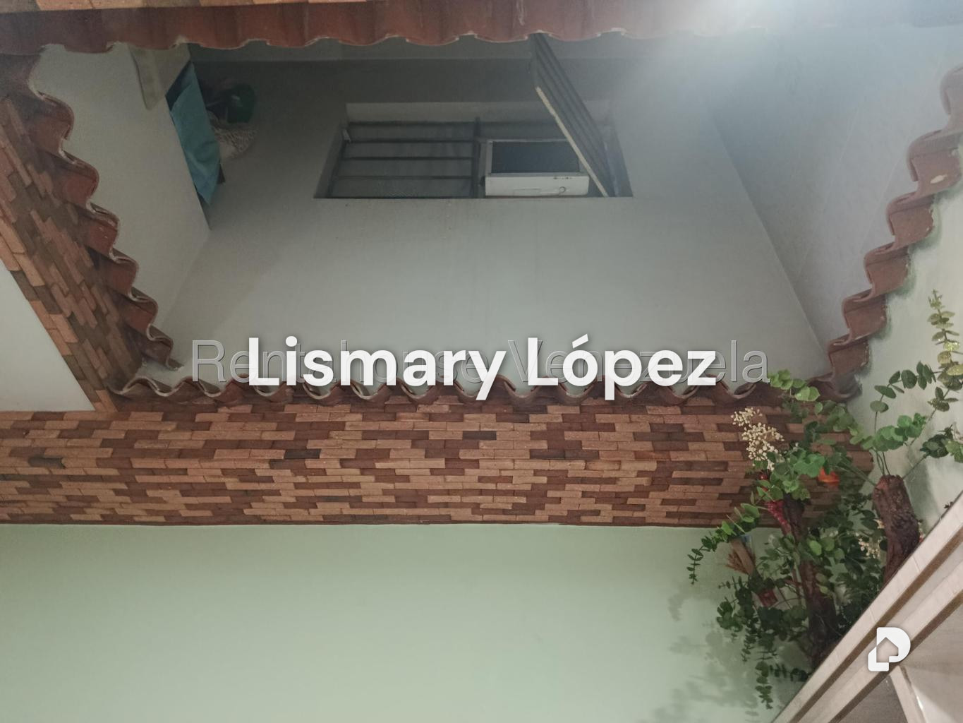 Casa en Parroquia Santa Rosalía, Caracas – 17