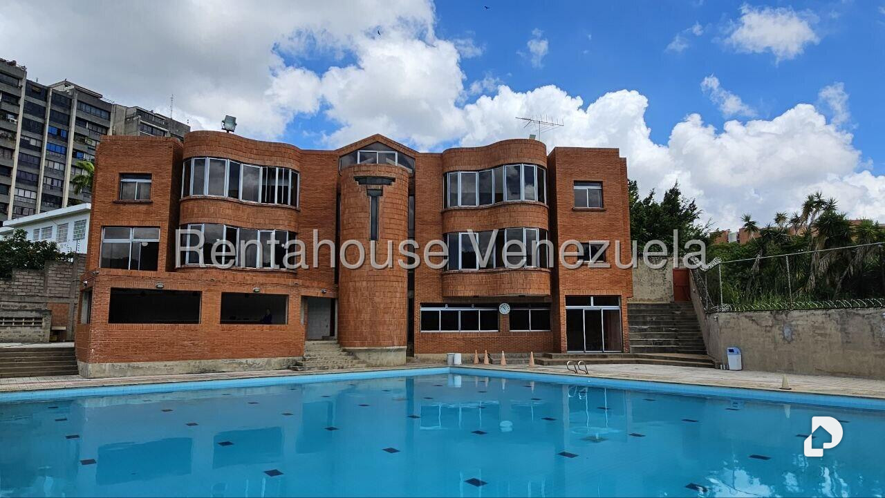 Casa en Los Samanes, Caracas – 13