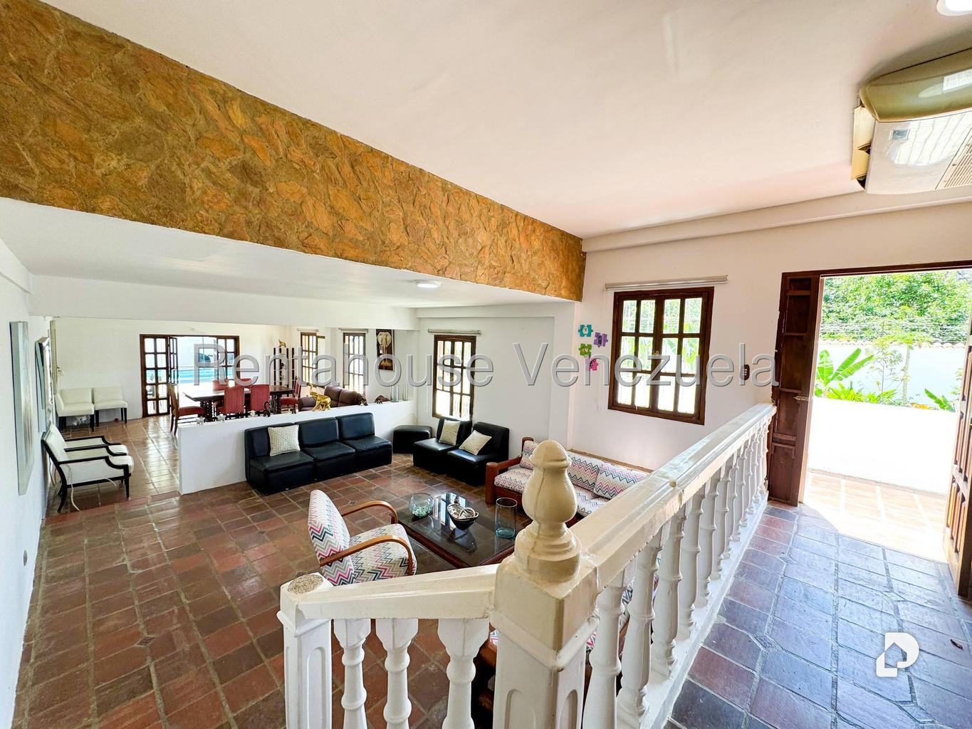 Casa en El Hatillo, Caracas – 26
