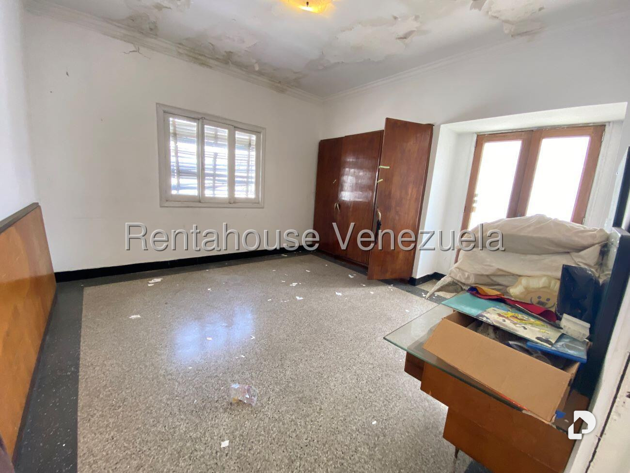 Local comercial en Santa Mónica, Caracas – 23