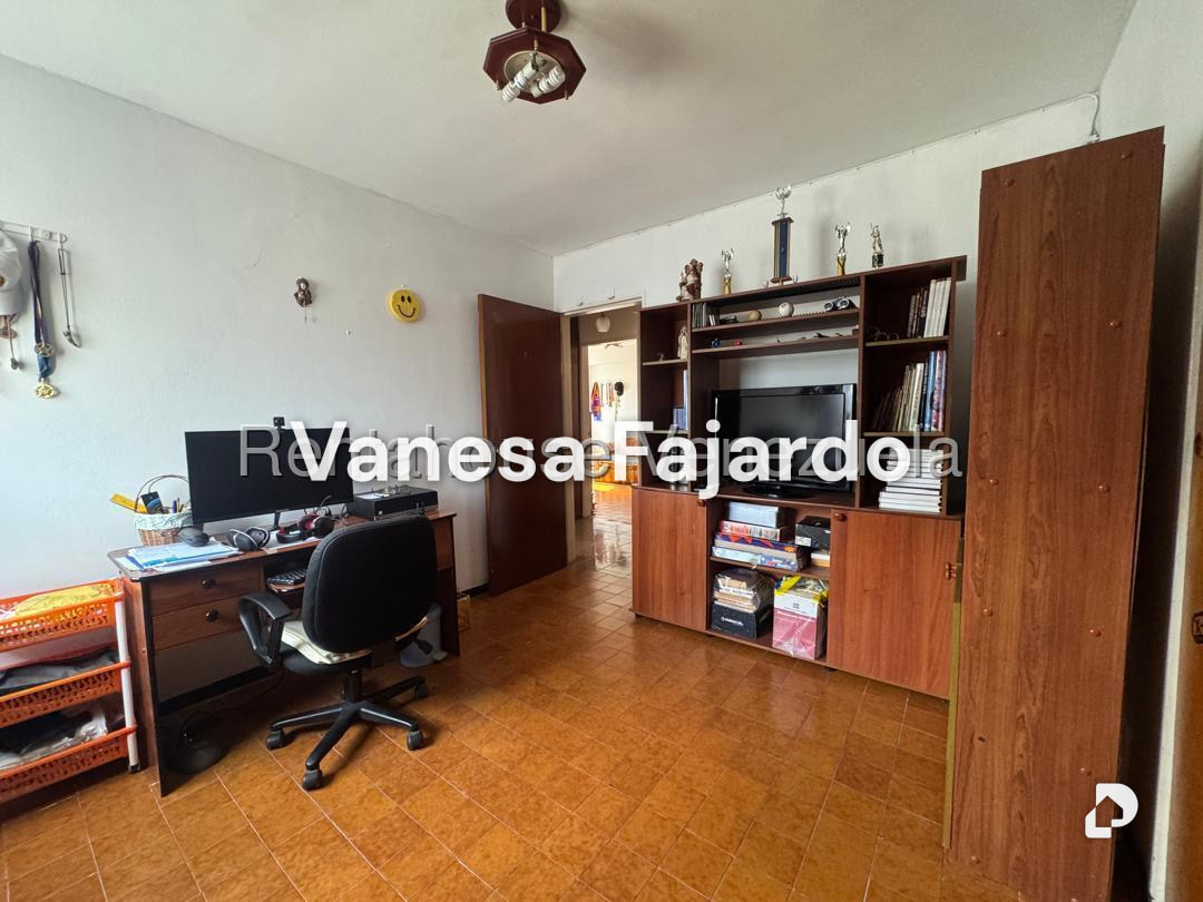 Apartamento en Don Blas, San Antonio de Los Altos
