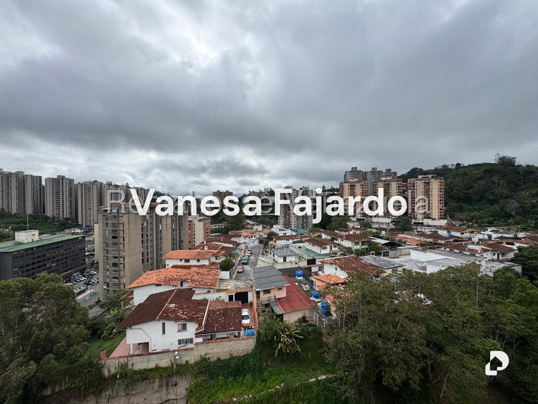 Apartamento en Don Blas, San Antonio de Los Altos