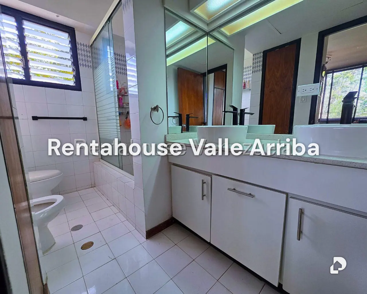 Apartamento en Colinas de Valle Arriba, Caracas – 12