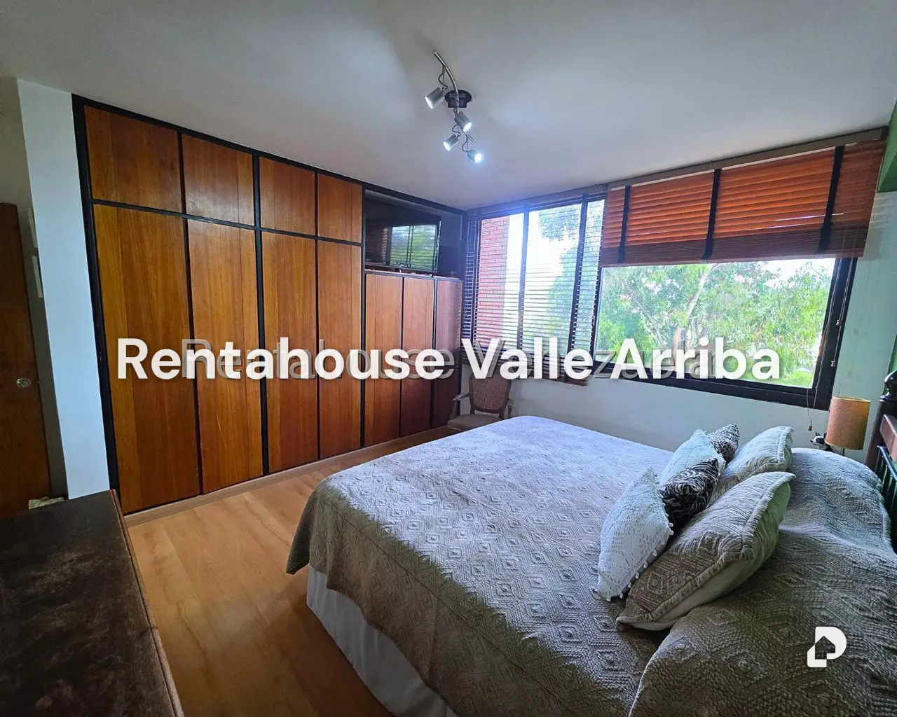 Apartamento en Colinas de Valle Arriba, Caracas – 11