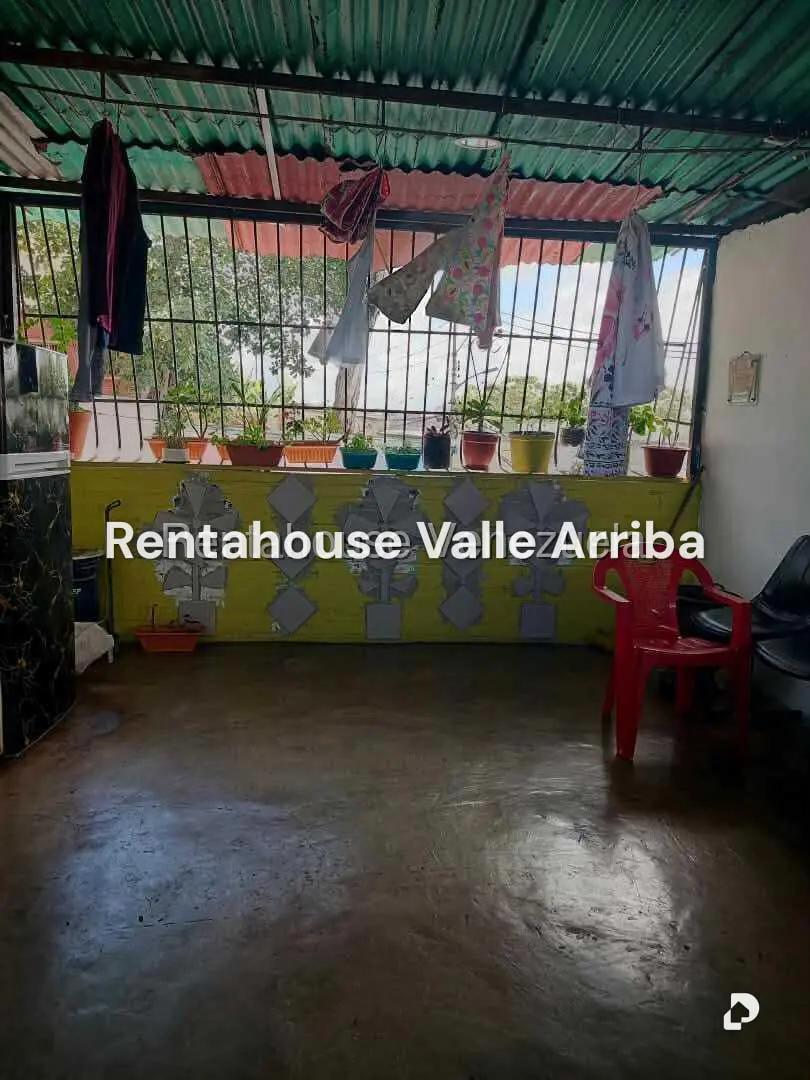 Casa en Catia, Caracas – 24