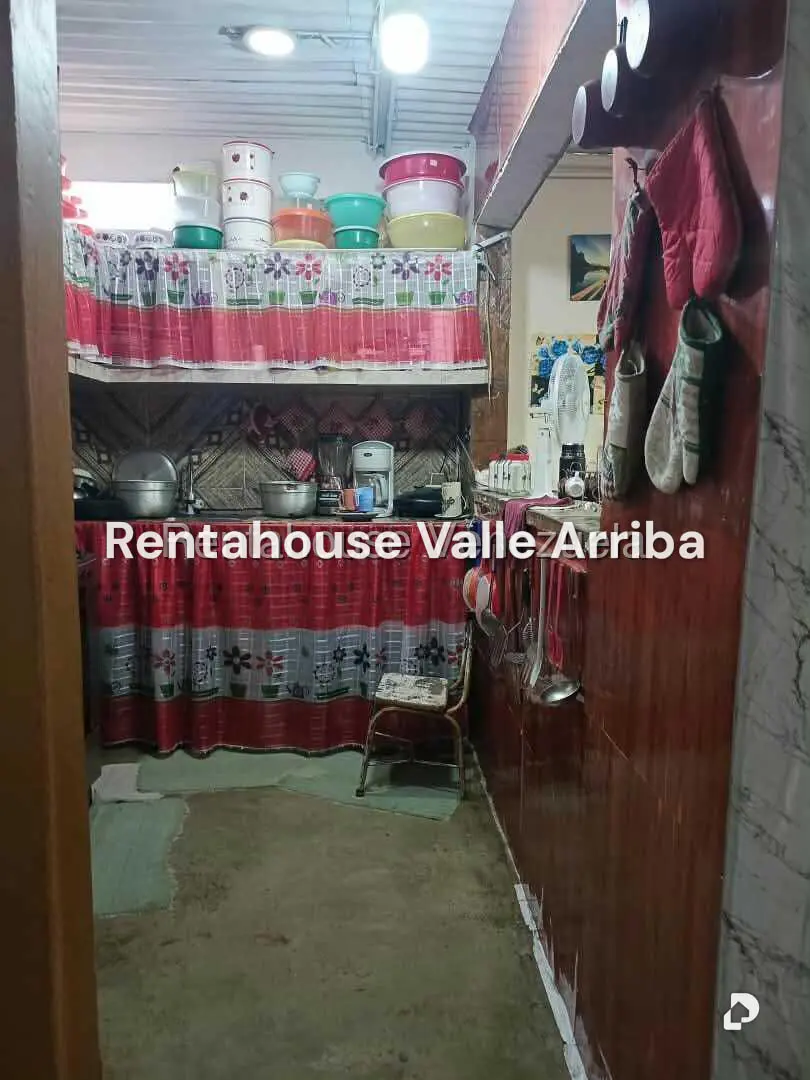 Casa en Catia, Caracas – 29