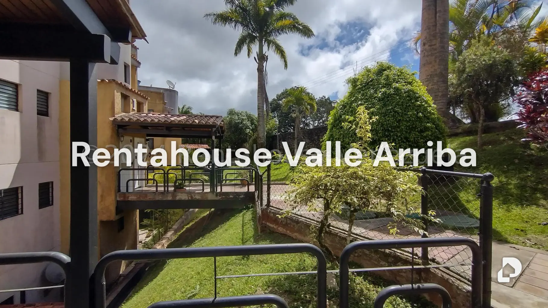 Apartamento en Lomas de Monte Claro, Caracas – 2